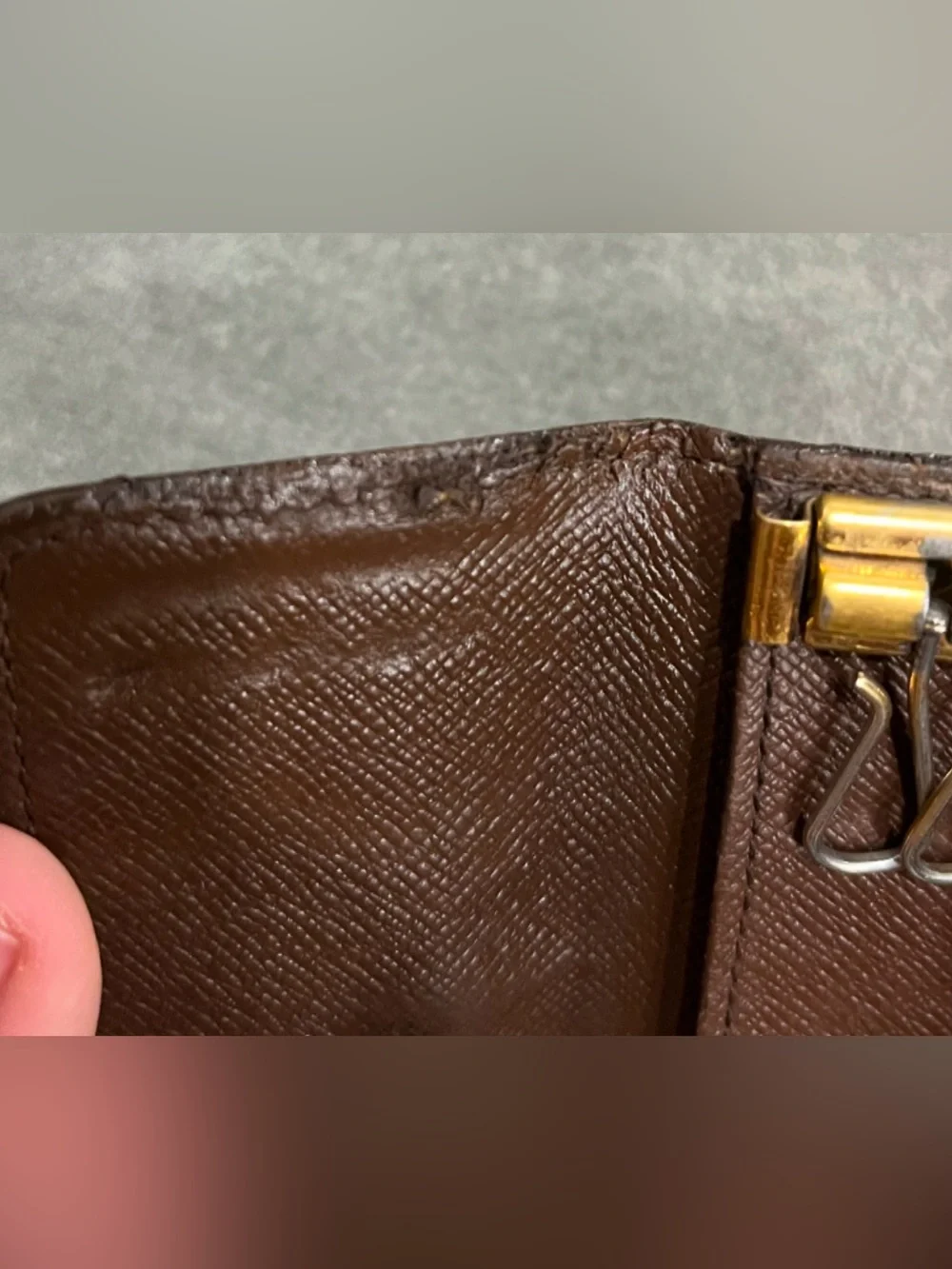 Louis Vuitton - Picture 11 of 15